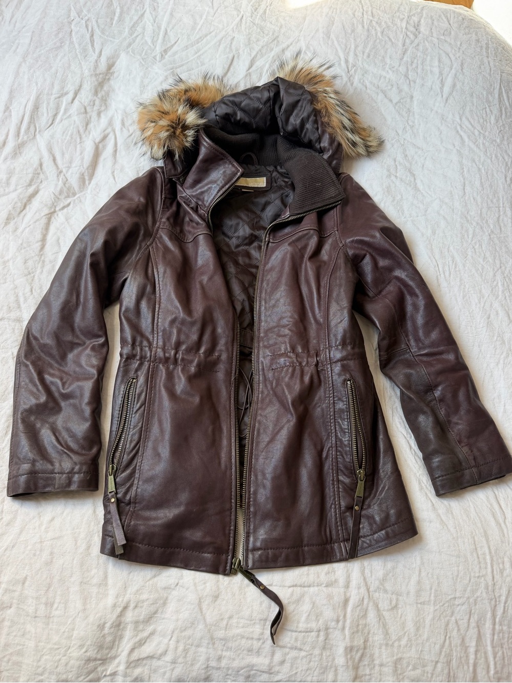 Vintage women’s Michael Kors Genuine Leather Jacket with Real Coyote fur